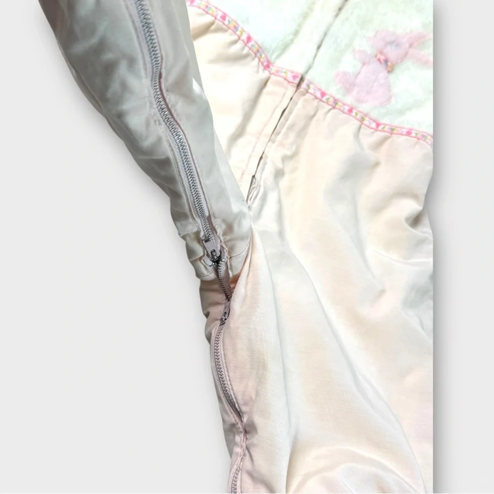 N/A vintage hooded